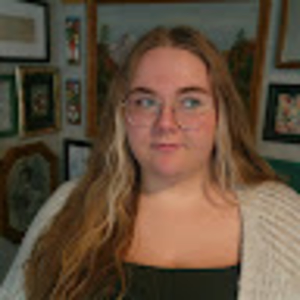 Meet your Posher, Macy